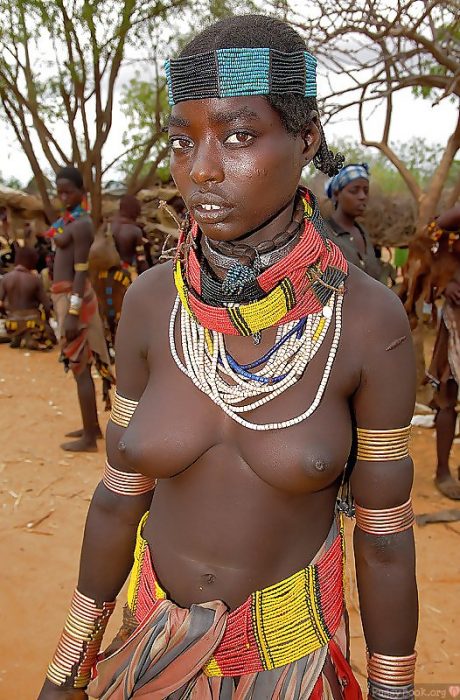 real-african-tribal-black-boobs-outdoors