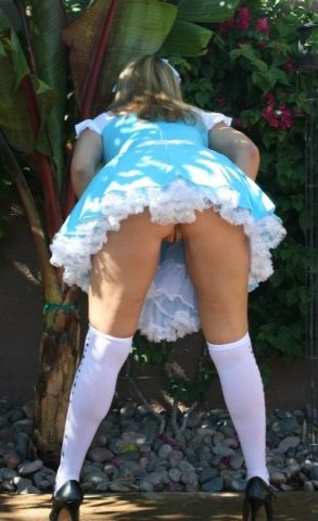 Cool Dress Pussy Upskirt Outdoor