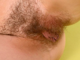 natural-pubic-hair-long-labia