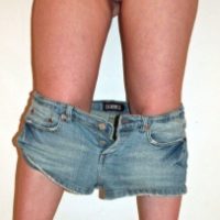 shorts-down-pussy-control