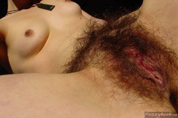 woman with really hairy vagina